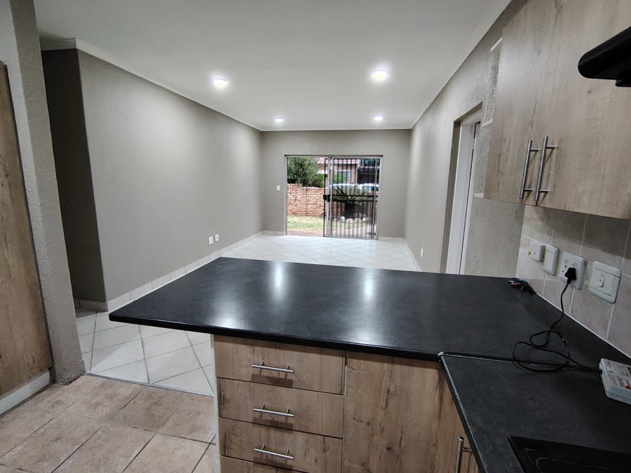 3 Bedroom Property for Sale in Heuwelsig Estate Gauteng