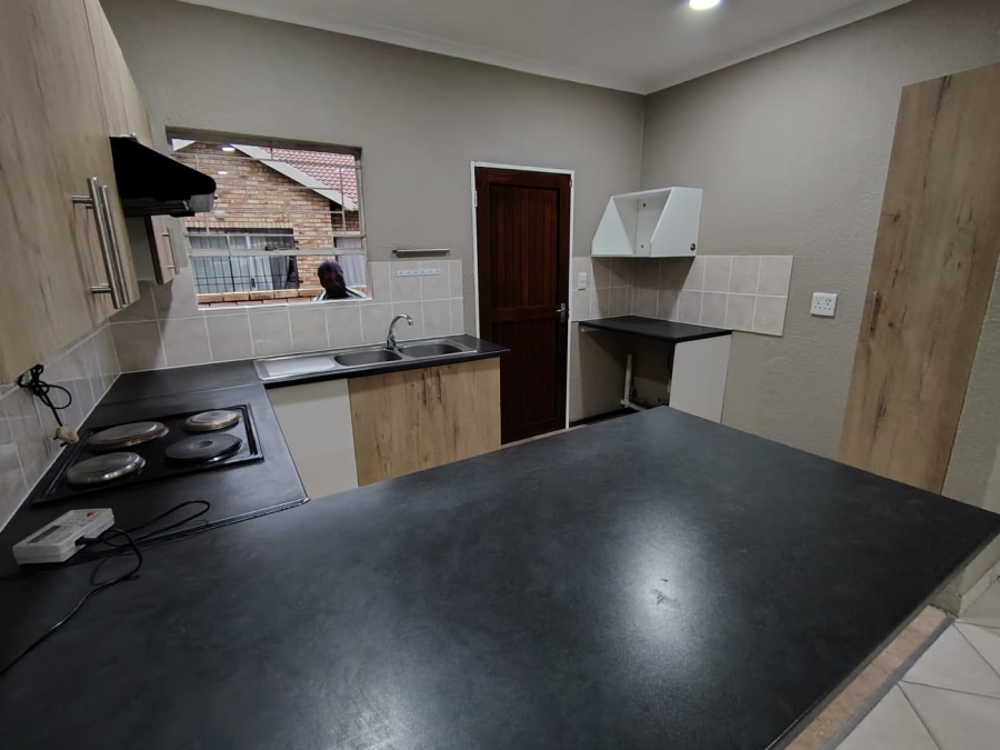 3 Bedroom Property for Sale in Heuwelsig Estate Gauteng