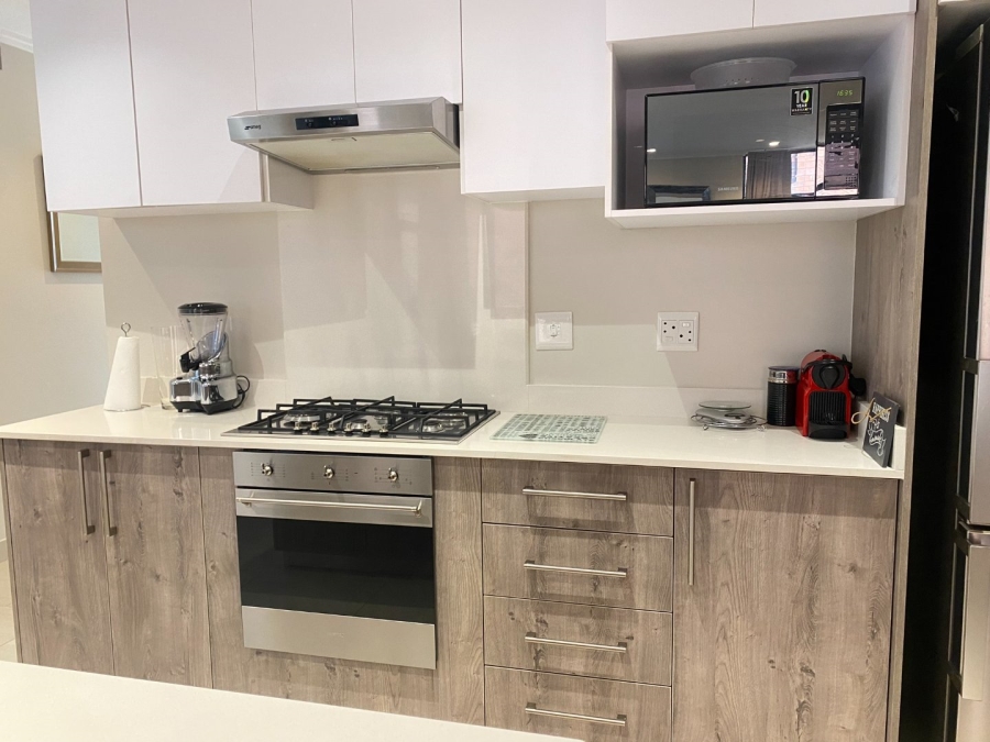 To Let 4 Bedroom Property for Rent in Bryanston Gauteng