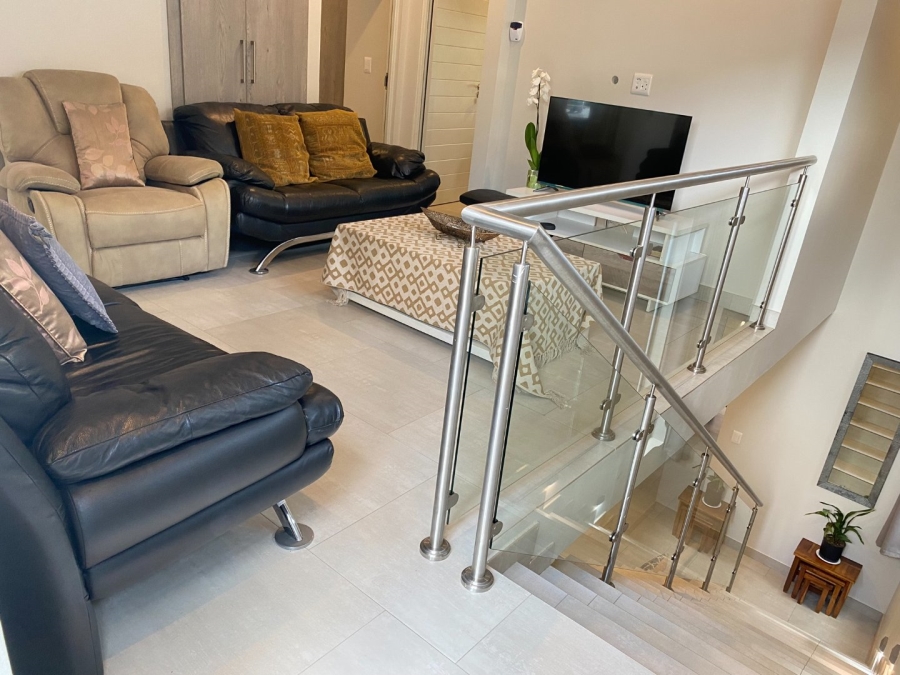 To Let 4 Bedroom Property for Rent in Bryanston Gauteng