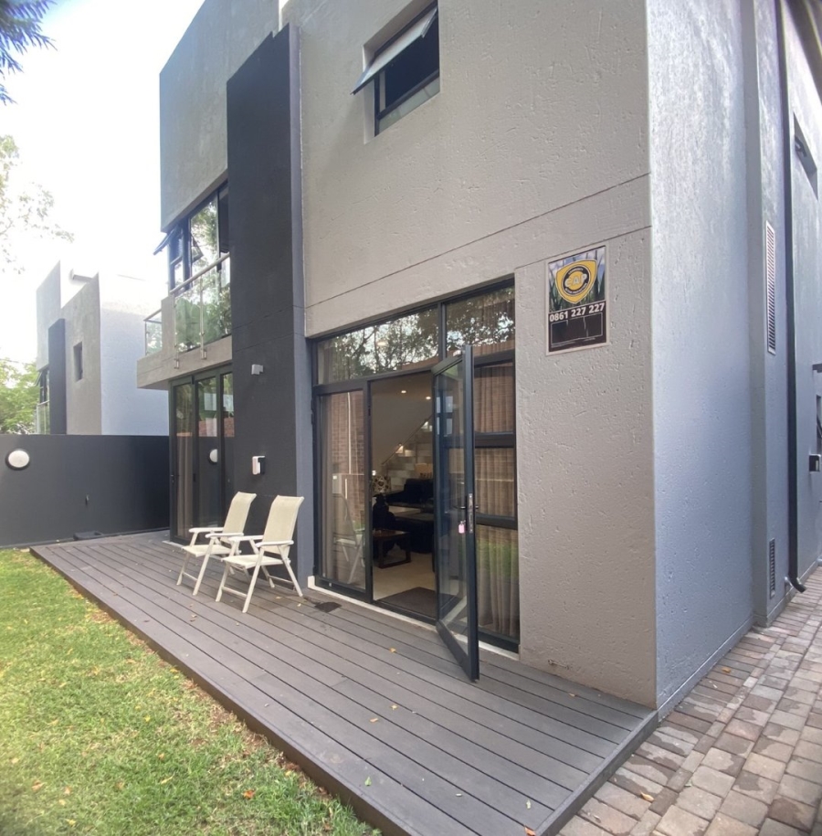 To Let 4 Bedroom Property for Rent in Bryanston Gauteng