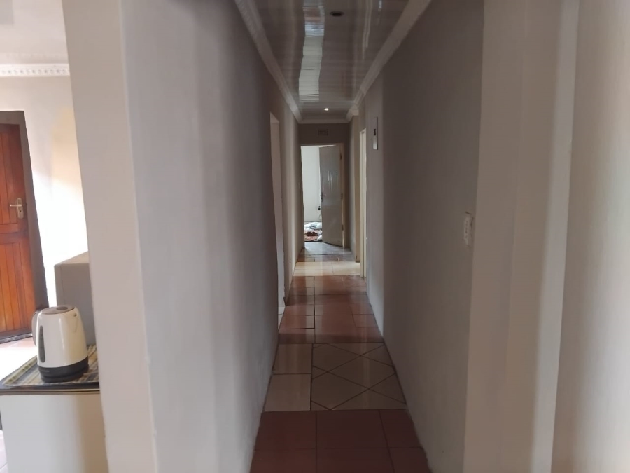 To Let 3 Bedroom Property for Rent in Protea South Gauteng