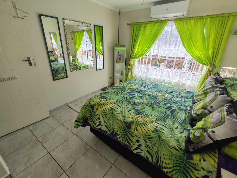 2 Bedroom Property for Sale in Magalieskruin Gauteng