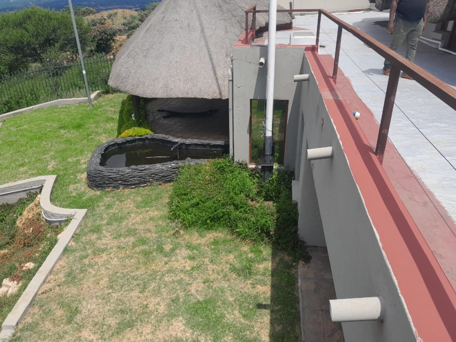 4 Bedroom Property for Sale in Kloofendal Gauteng