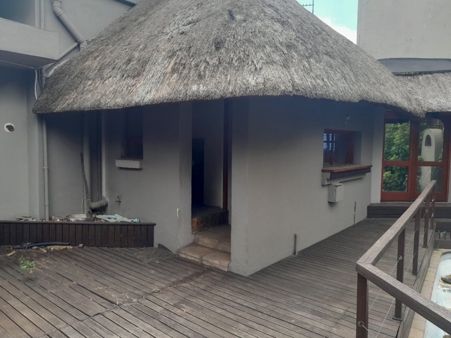 4 Bedroom Property for Sale in Kloofendal Gauteng