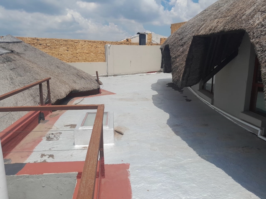 4 Bedroom Property for Sale in Kloofendal Gauteng