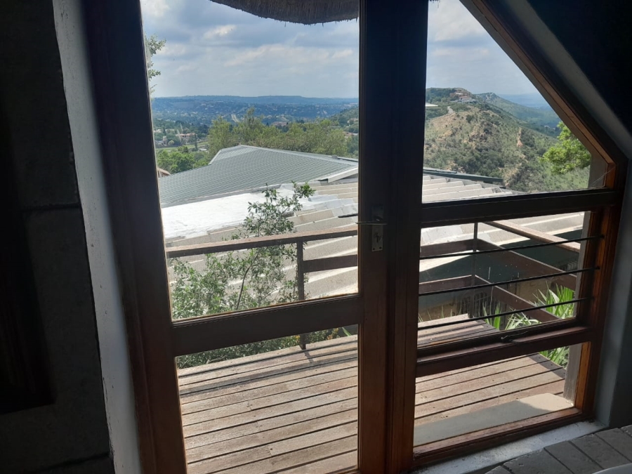 4 Bedroom Property for Sale in Kloofendal Gauteng