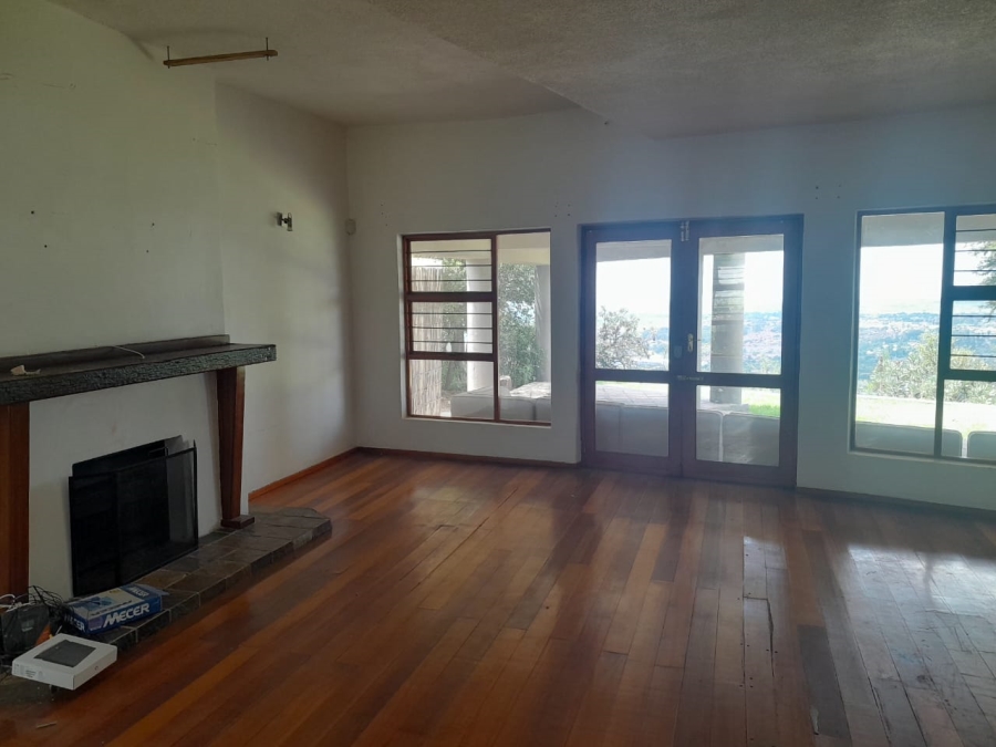 4 Bedroom Property for Sale in Kloofendal Gauteng