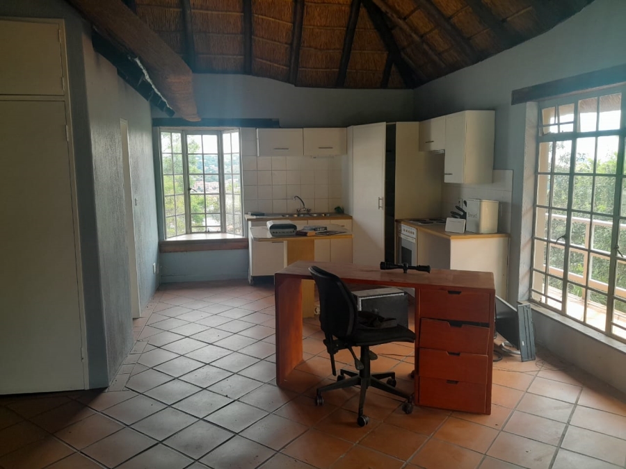 4 Bedroom Property for Sale in Kloofendal Gauteng