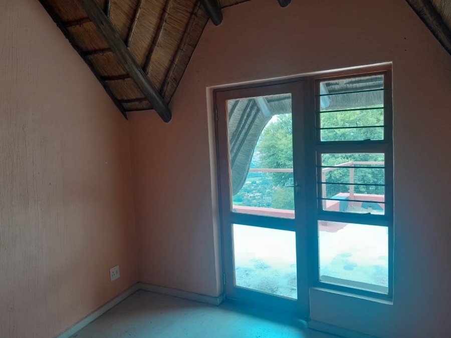 4 Bedroom Property for Sale in Kloofendal Gauteng