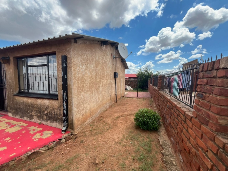To Let  Bedroom Property for Rent in Soshanguve F Gauteng
