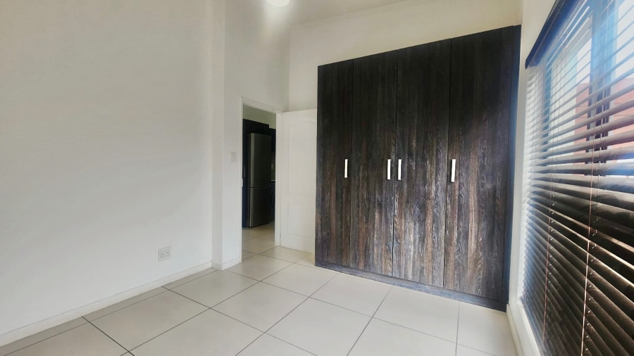 To Let 1 Bedroom Property for Rent in Helderfontein Estate Gauteng