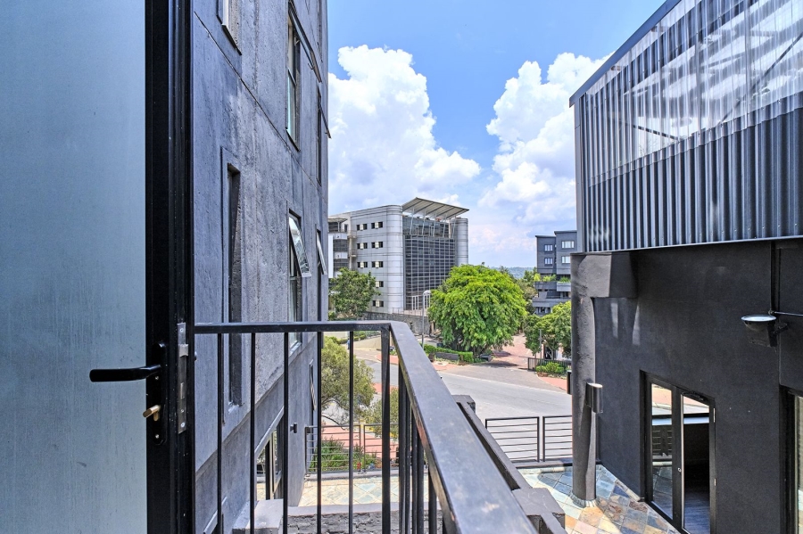 1 Bedroom Property for Sale in Sandown Gauteng