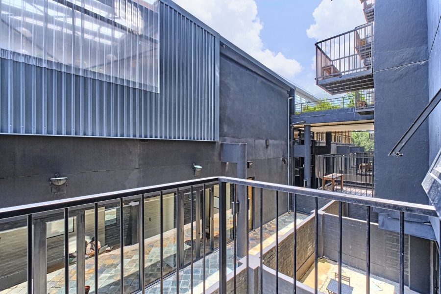 1 Bedroom Property for Sale in Sandown Gauteng