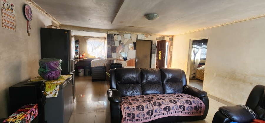 2 Bedroom Property for Sale in Palm Ridge Gauteng