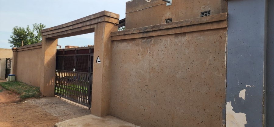 2 Bedroom Property for Sale in Palm Ridge Gauteng