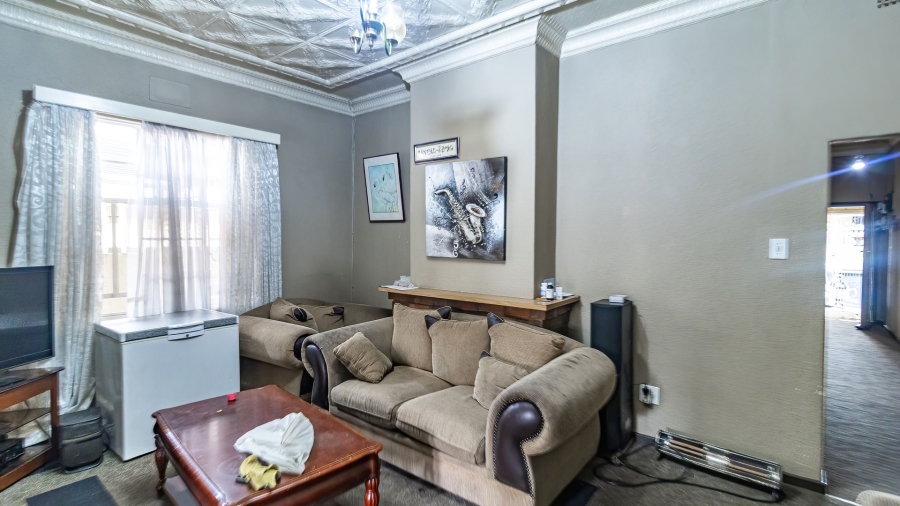 5 Bedroom Property for Sale in Malvern Gauteng