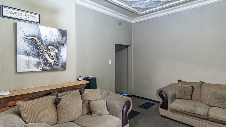 5 Bedroom Property for Sale in Malvern Gauteng