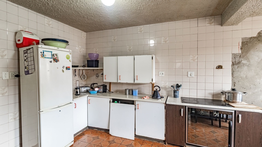 5 Bedroom Property for Sale in Malvern Gauteng