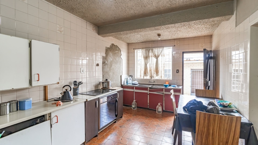 5 Bedroom Property for Sale in Malvern Gauteng