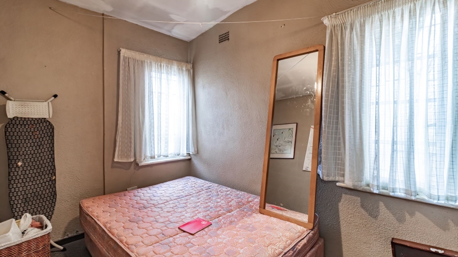 5 Bedroom Property for Sale in Malvern Gauteng