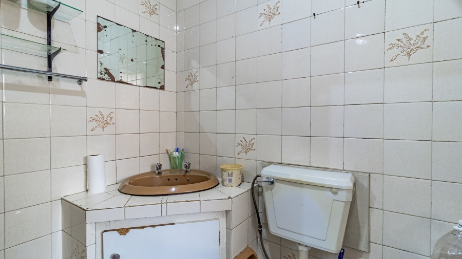 5 Bedroom Property for Sale in Malvern Gauteng