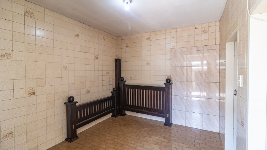 5 Bedroom Property for Sale in Malvern Gauteng