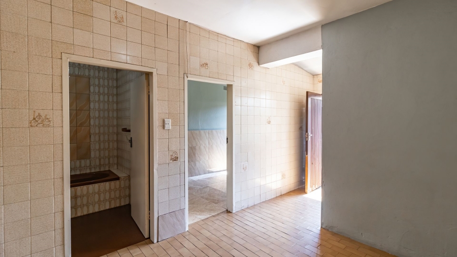 5 Bedroom Property for Sale in Malvern Gauteng