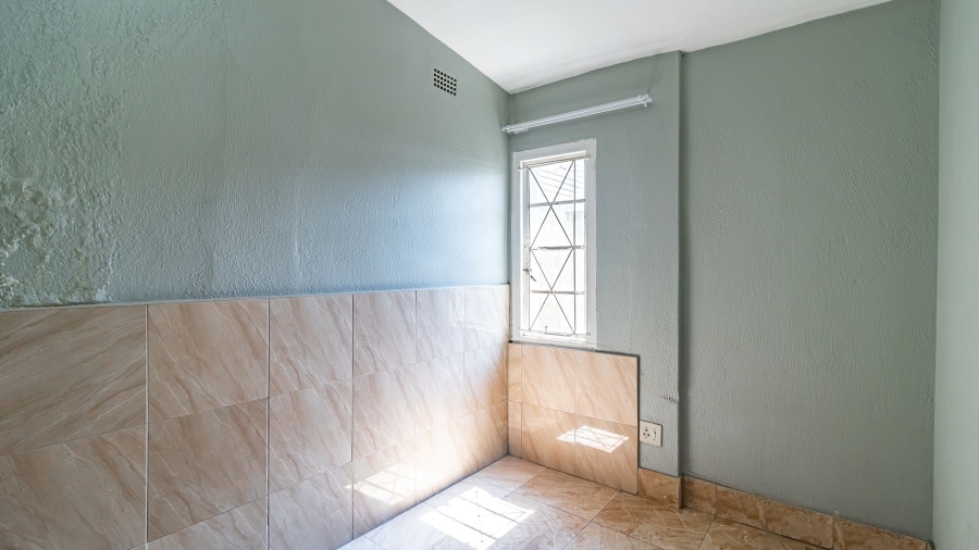 5 Bedroom Property for Sale in Malvern Gauteng