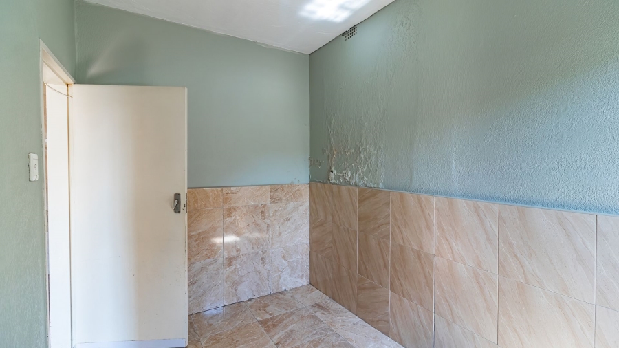 5 Bedroom Property for Sale in Malvern Gauteng