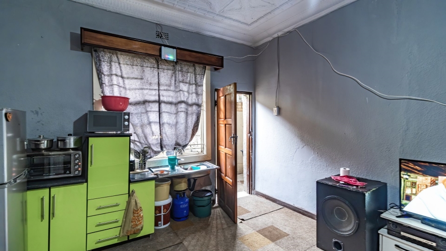 5 Bedroom Property for Sale in Malvern Gauteng