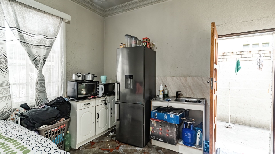 5 Bedroom Property for Sale in Malvern Gauteng