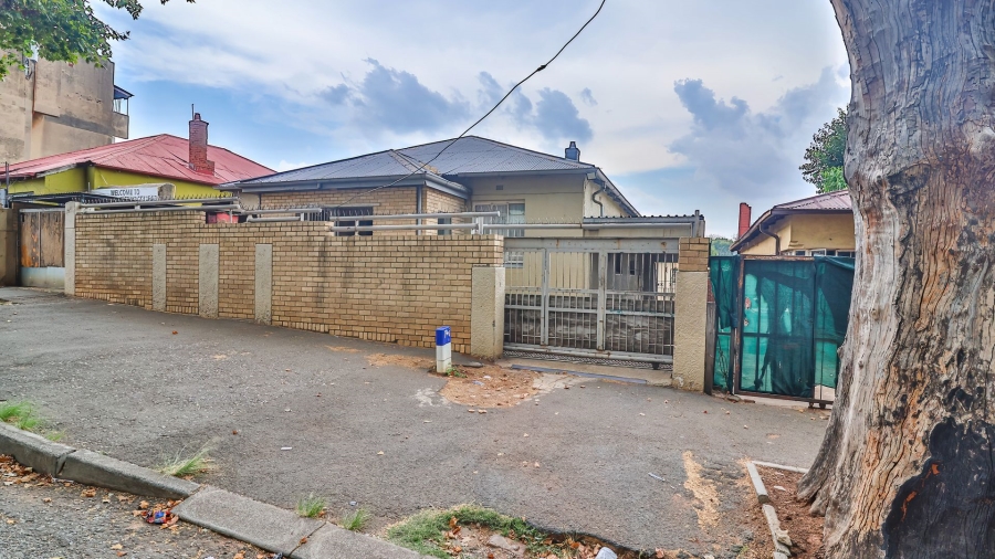 5 Bedroom Property for Sale in Malvern Gauteng