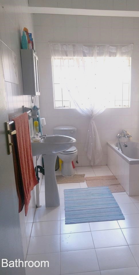 To Let 2 Bedroom Property for Rent in Franklin Roosevelt Park Gauteng