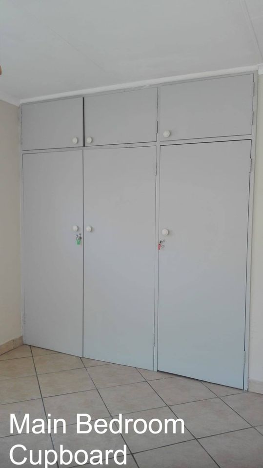 To Let 2 Bedroom Property for Rent in Franklin Roosevelt Park Gauteng