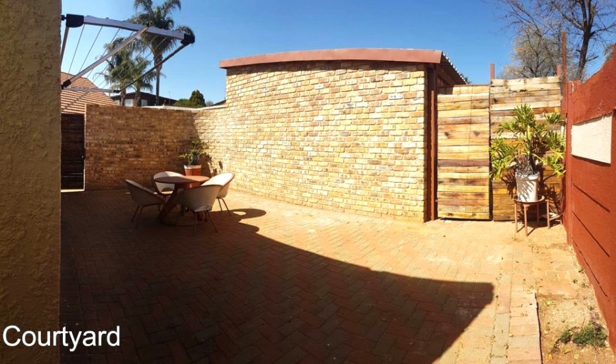 To Let 2 Bedroom Property for Rent in Franklin Roosevelt Park Gauteng