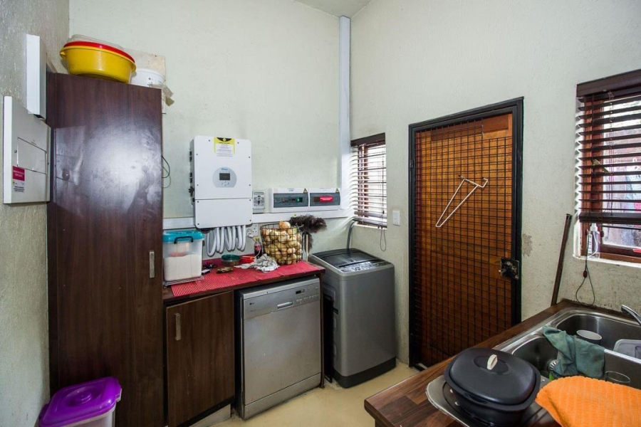 To Let 4 Bedroom Property for Rent in Lynnwood Glen Gauteng