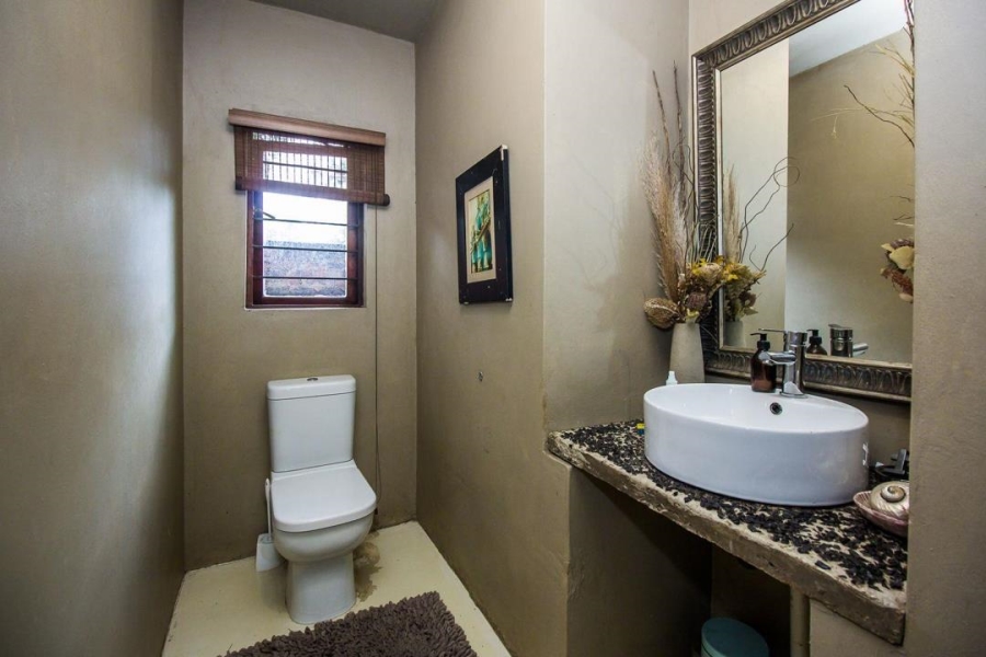 To Let 4 Bedroom Property for Rent in Lynnwood Glen Gauteng