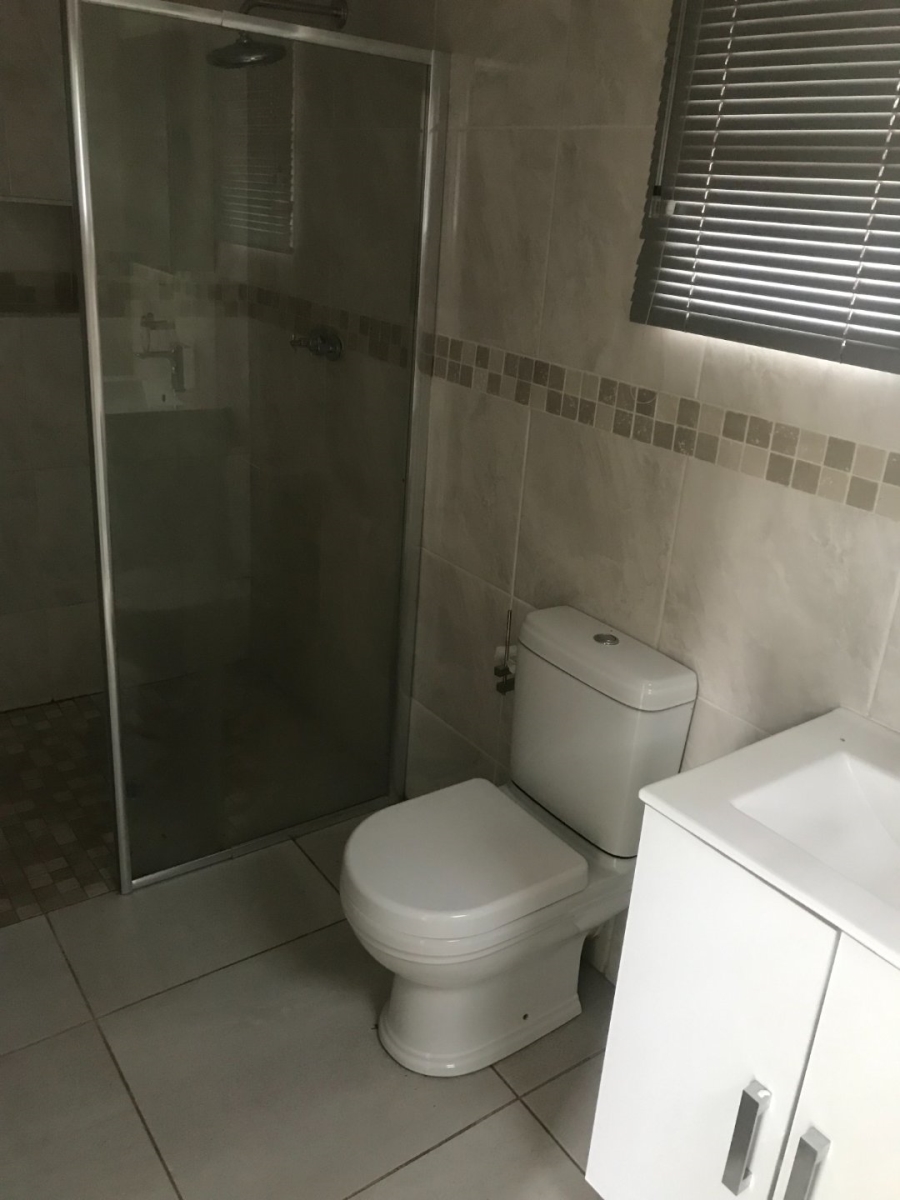 To Let  Bedroom Property for Rent in Sophiatown Gauteng