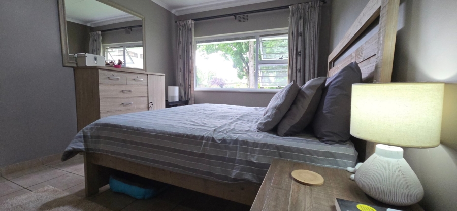 5 Bedroom Property for Sale in Brackendowns Gauteng