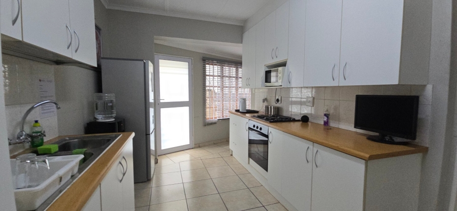 5 Bedroom Property for Sale in Brackendowns Gauteng