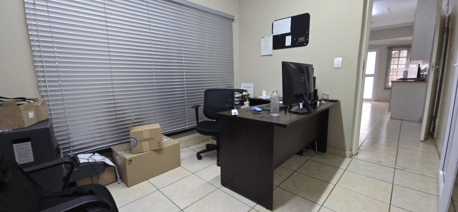 5 Bedroom Property for Sale in Brackendowns Gauteng