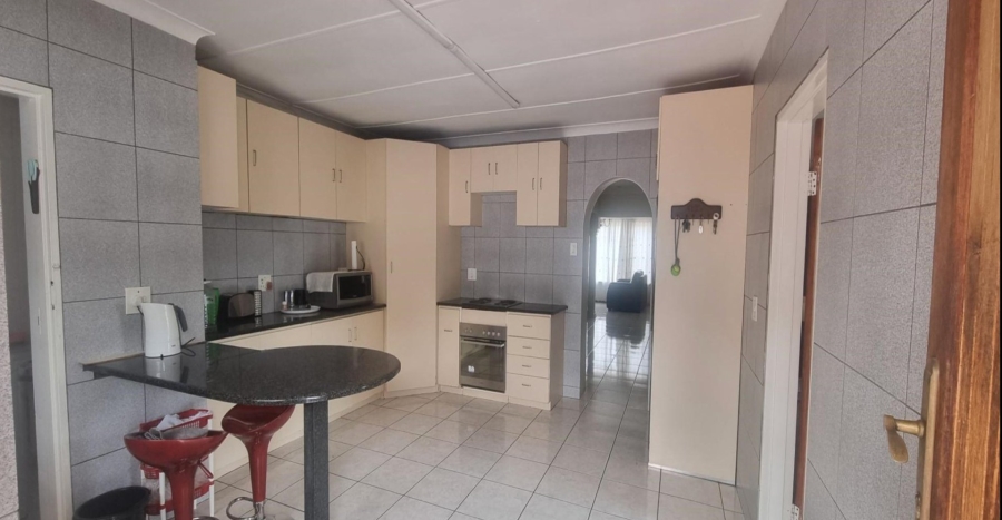 4 Bedroom Property for Sale in Blairgowrie Gauteng