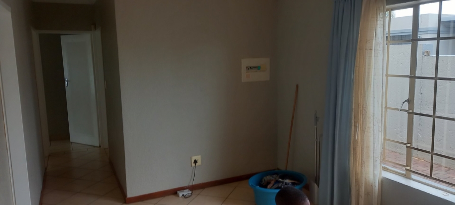 To Let 3 Bedroom Property for Rent in Annlin Gauteng