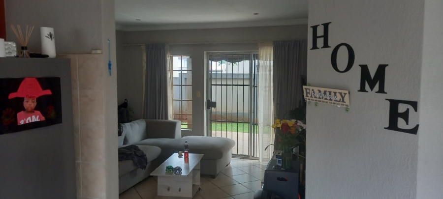 To Let 3 Bedroom Property for Rent in Annlin Gauteng