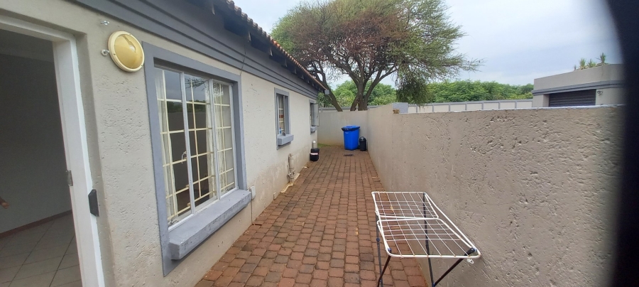 To Let 3 Bedroom Property for Rent in Annlin Gauteng