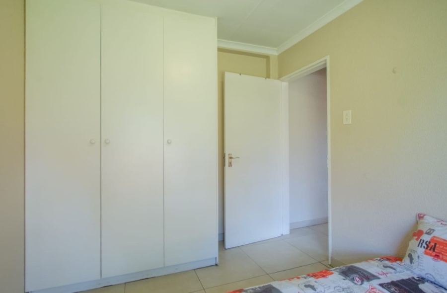 5 Bedroom Property for Sale in Eden Glen Gauteng