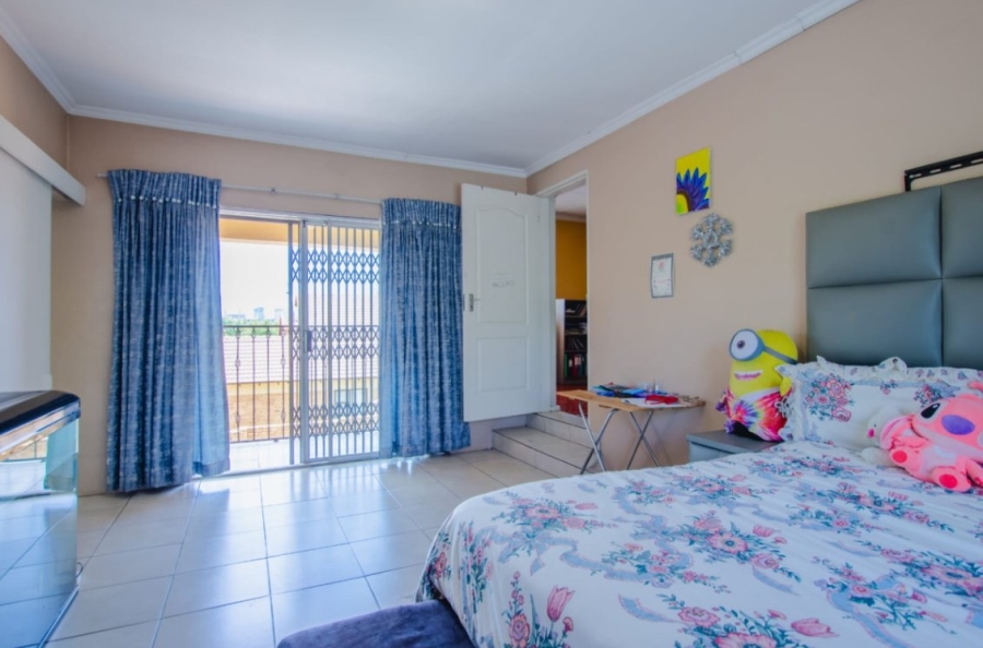 5 Bedroom Property for Sale in Eden Glen Gauteng