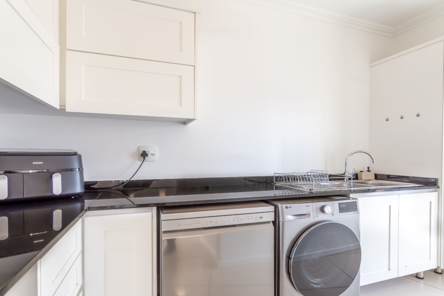 To Let 3 Bedroom Property for Rent in Paulshof Gauteng