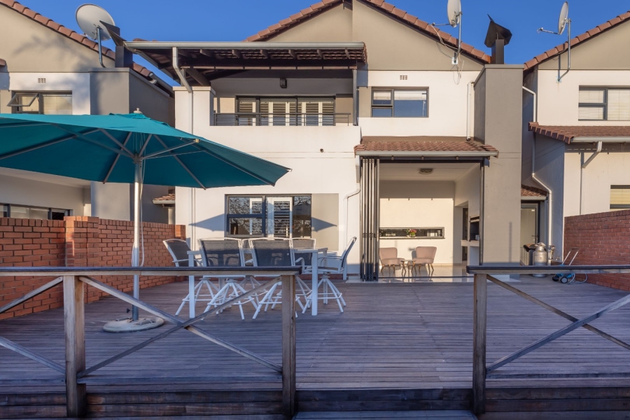 To Let 3 Bedroom Property for Rent in Paulshof Gauteng